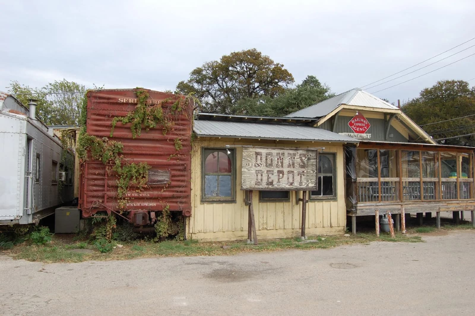 Don's Depot
