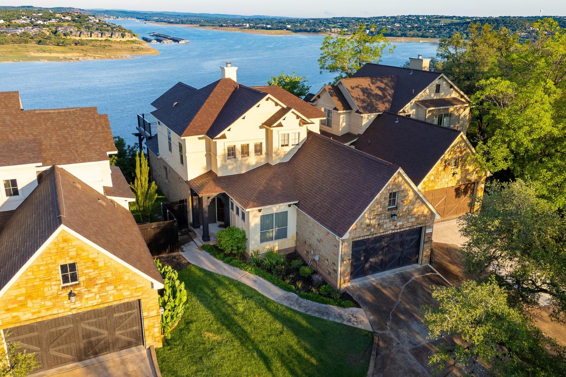 2802 Lohmans Ford Rd B, Lago Vista, photo 2
