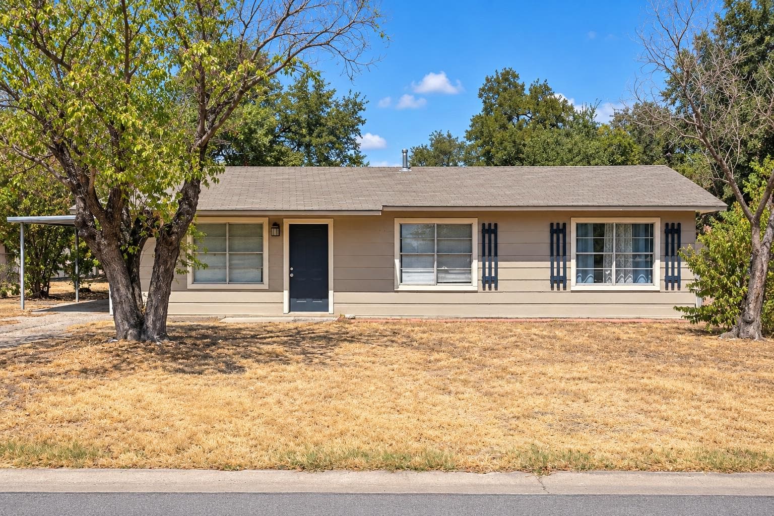 1506 Circle Dr, Round Rock